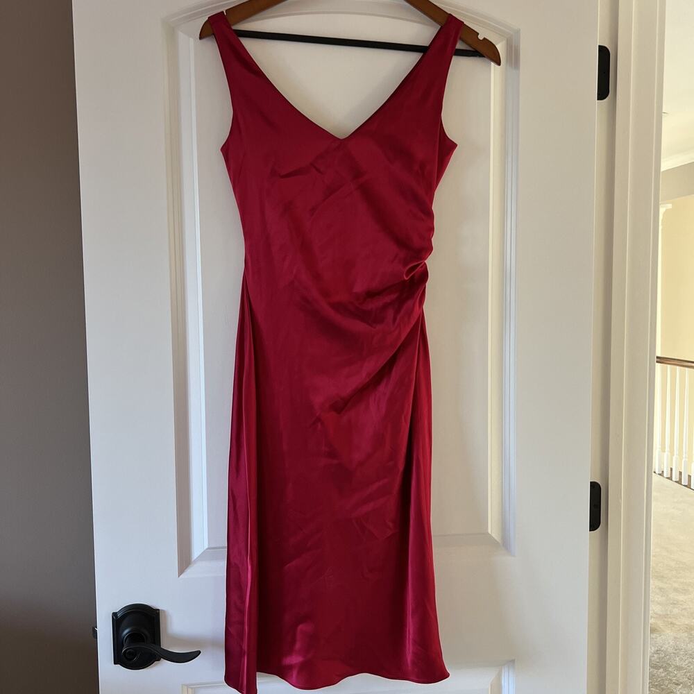 Searle Womens Short Sleeveless V Neck Ruched Sheath Dress Ruby Red Size 4